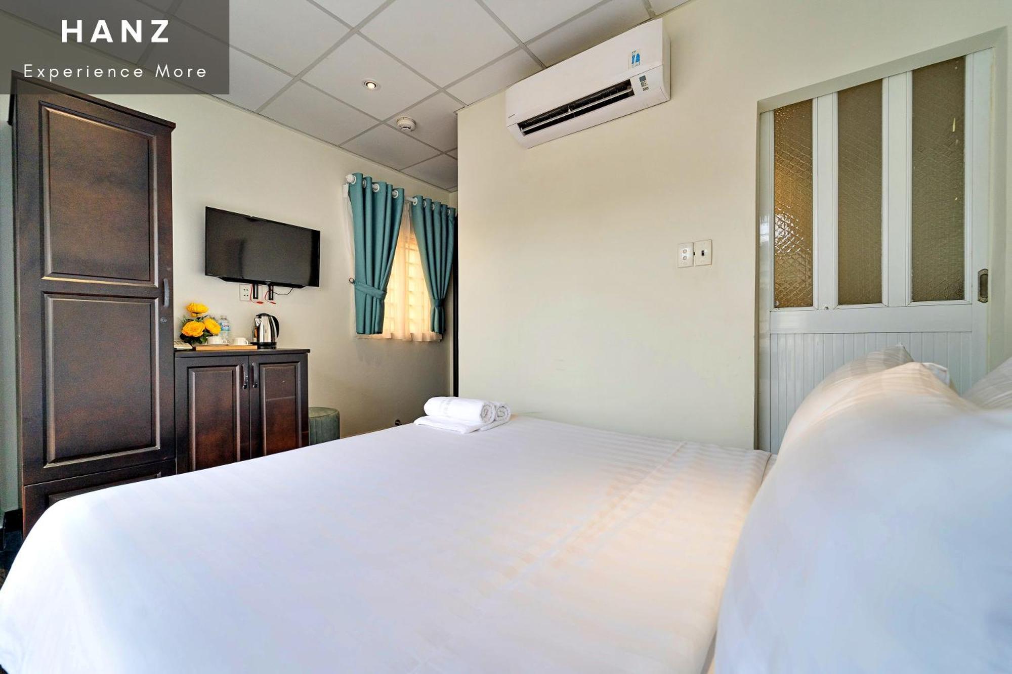 Khách sạn hẻo lánh Hanz 175 Darbar City Loft