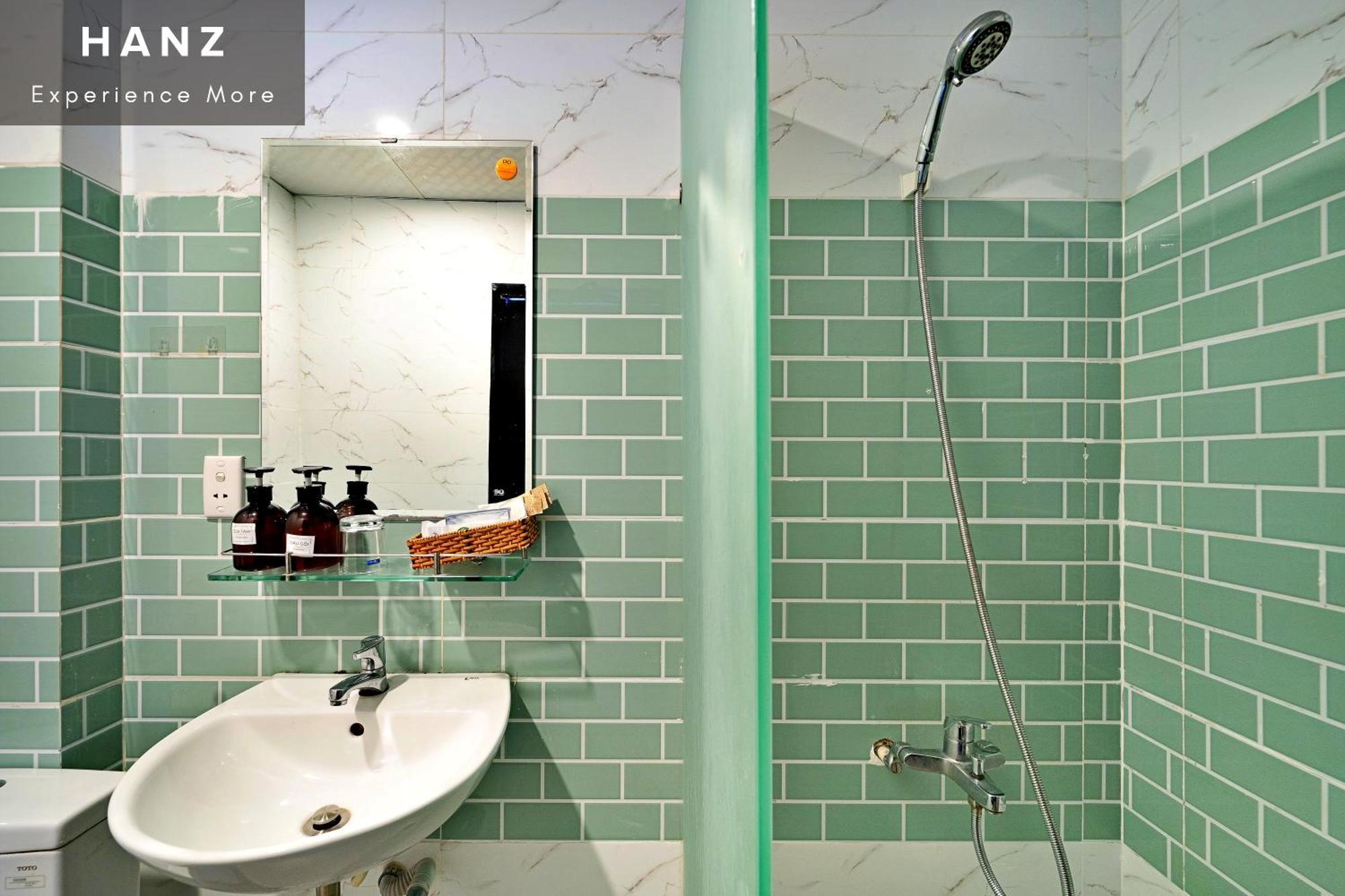 Hanz 175 Darbar City Loft