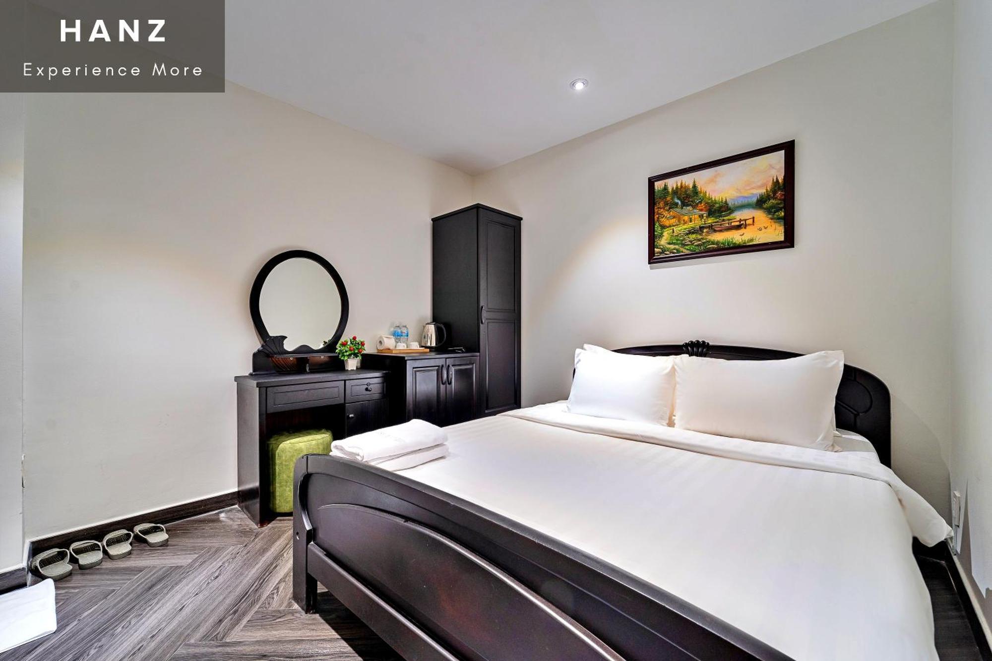Khách sạn hẻo lánh Hanz 175 Darbar City Loft 4*